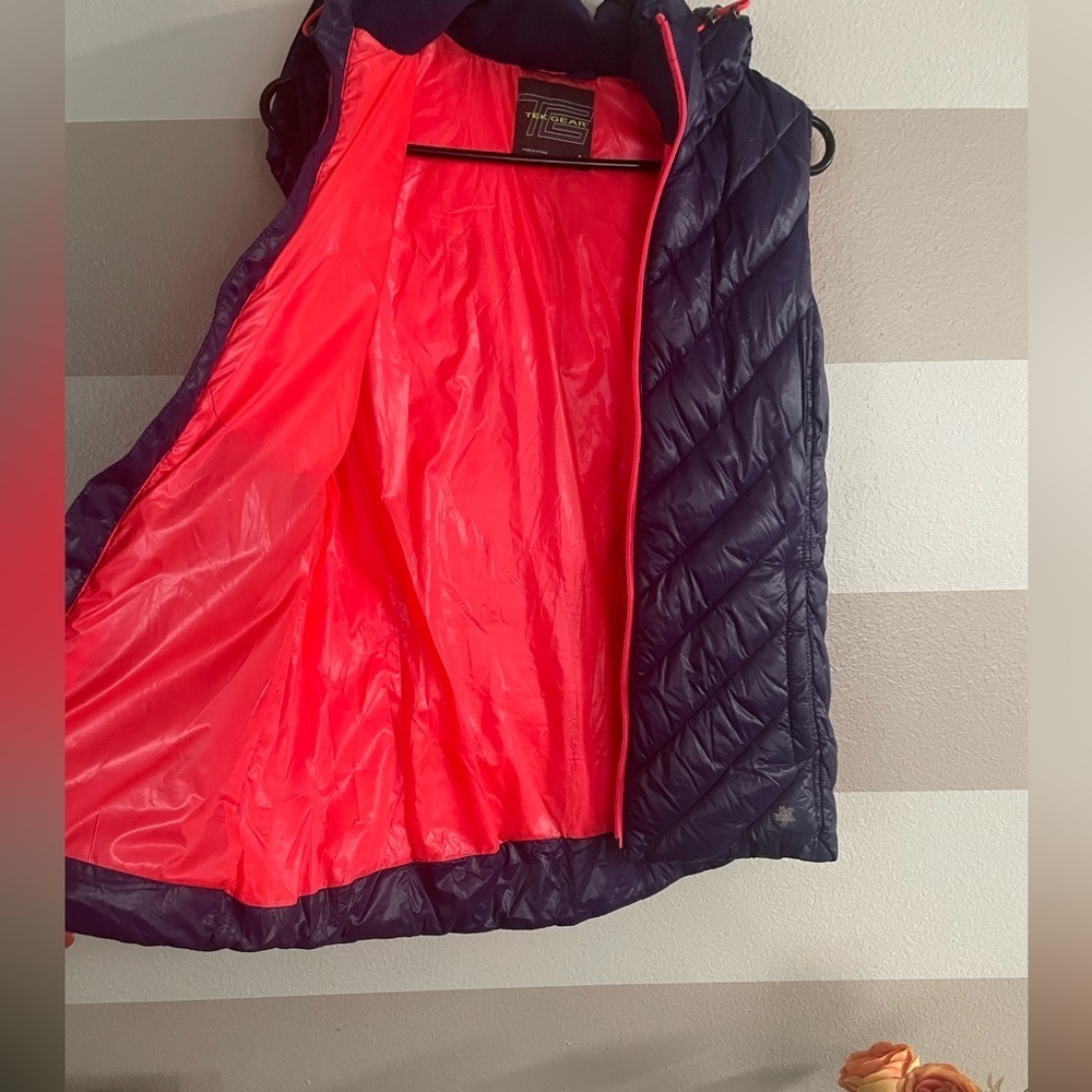 Tek Gear Red Puffer Vest - Picture 7 of 11